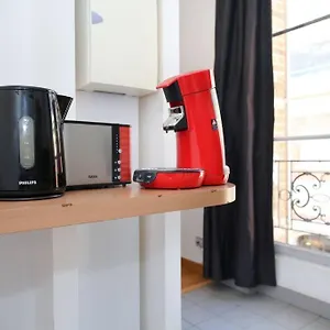 404 - Petit Bijou Dans Immeuble Hotelier 5 - Flat-guest Holiday home